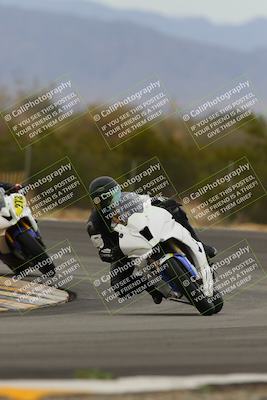 media/Jan-15-2023-SoCal Trackdays (Sun) [[c1237a034a]]/Turn 3 (1115am)/